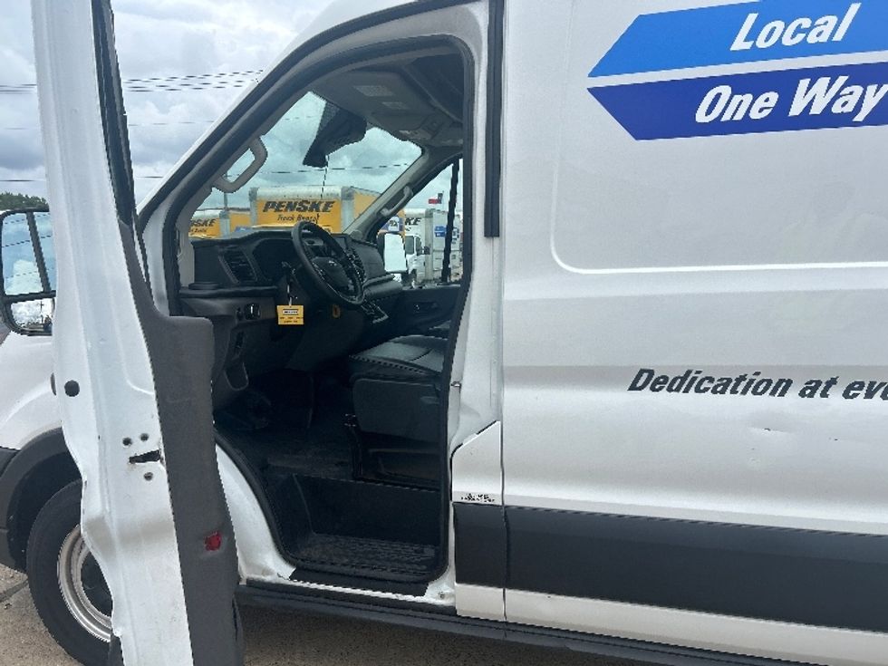 Cargo Van (Panel Van)-Light and Medium Duty Trucks-Ford-2022-Transit 250-Katy-TX-96,579\n\t\tmiles-$ 37,750 - Image 13