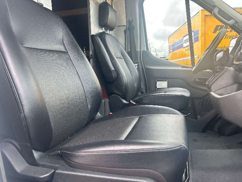 Cargo Van (Panel Van)-Light and Medium Duty Trucks-Ford-2022-Transit 250-Katy-TX-96,579\n\t\tmiles-$ 37,750 - Image 19