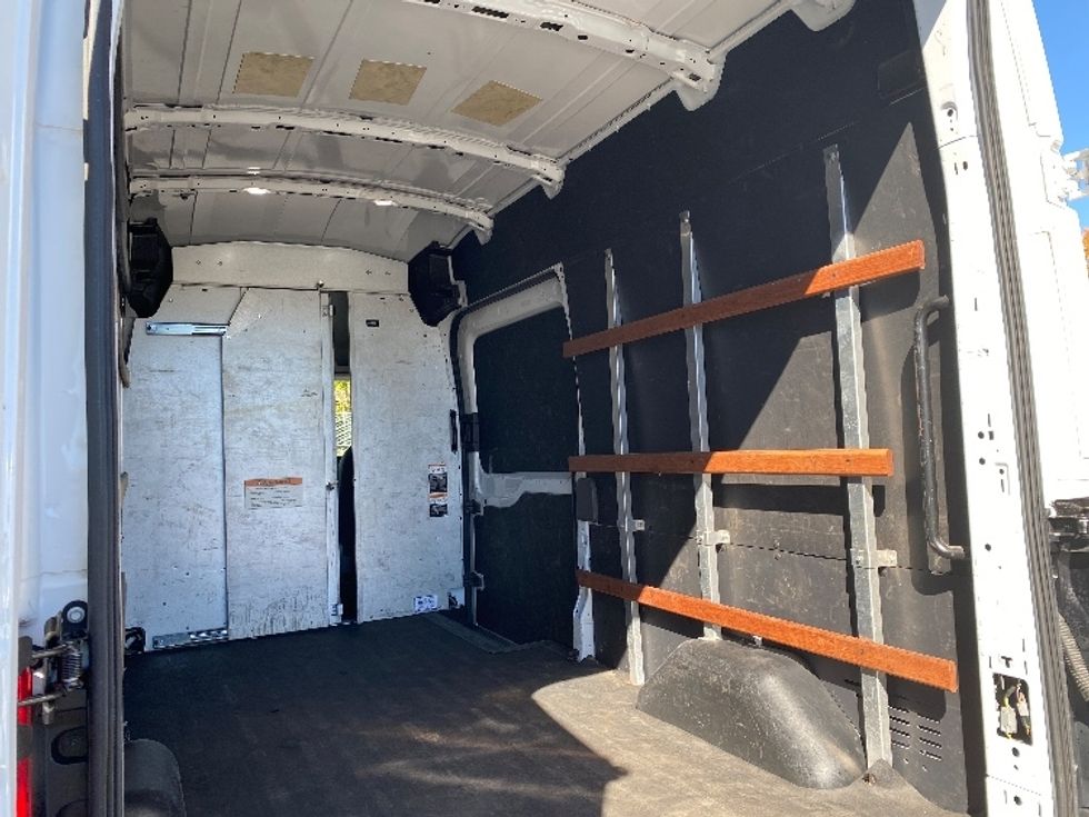 Cargo Van (Panel Van)-Light and Medium Duty Trucks-Ford-2022-Transit 250-Kearny-NJ-105,182\n\t\tmiles-$ 32,750 - Image 11