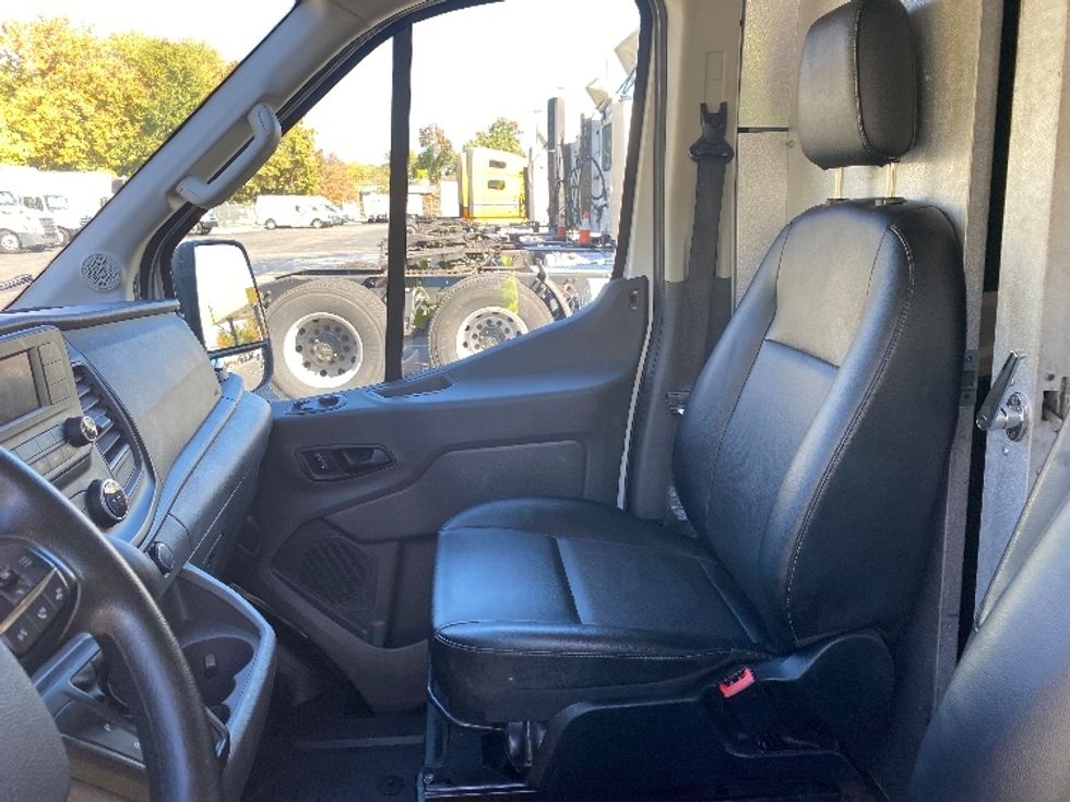 Cargo Van (Panel Van)-Light and Medium Duty Trucks-Ford-2022-Transit 250-Kearny-NJ-105,182\n\t\tmiles-$ 32,750 - Image 18
