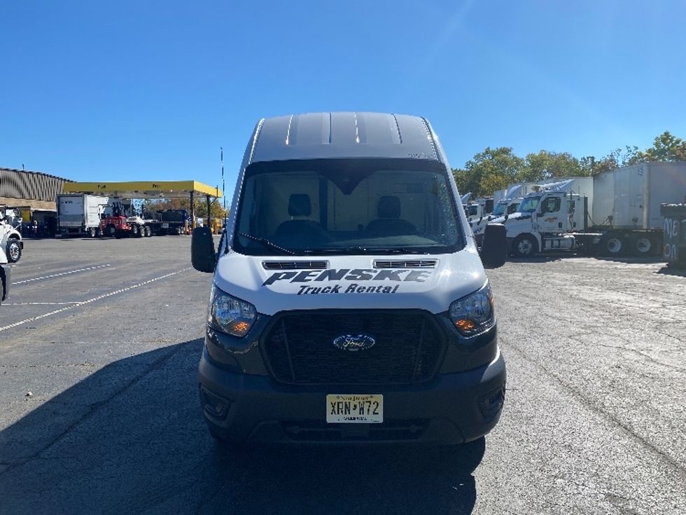 Cargo Van (Panel Van)-Light and Medium Duty Trucks-Ford-2022-Transit 250-Kearny-NJ-105,182\n\t\tmiles-$ 32,750 - Image 2