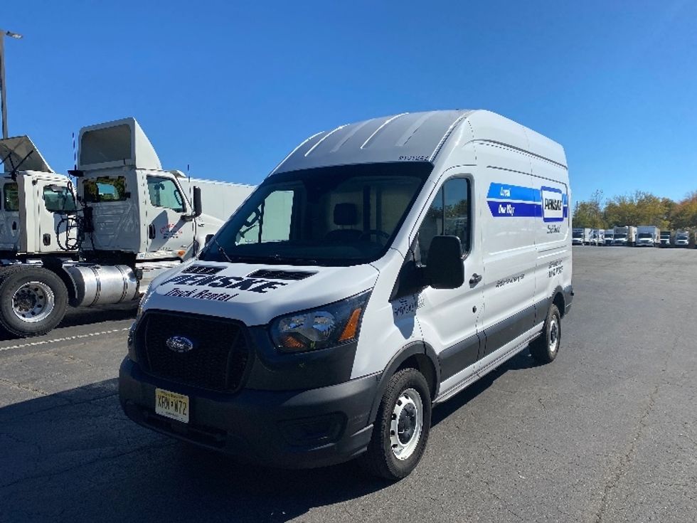 Cargo Van (Panel Van)-Light and Medium Duty Trucks-Ford-2022-Transit 250-Kearny-NJ-105,182\n\t\tmiles-$ 32,750 - Image 3