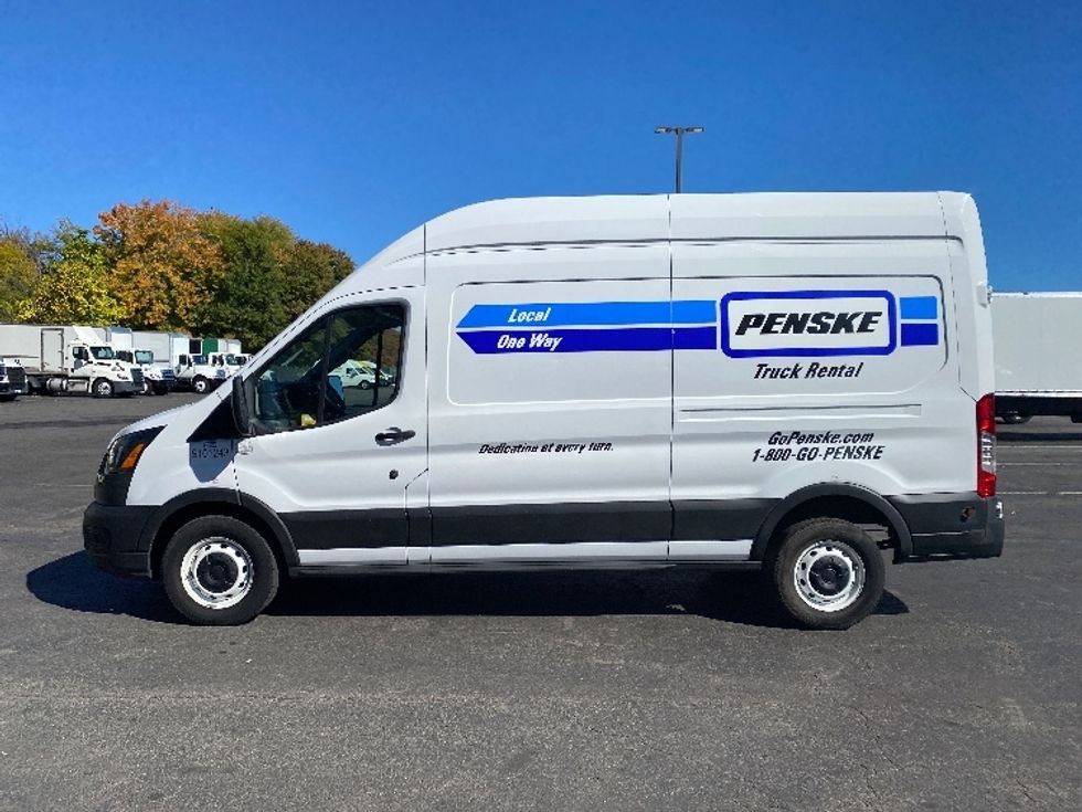 Cargo Van (Panel Van)-Light and Medium Duty Trucks-Ford-2022-Transit 250-Kearny-NJ-105,182\n\t\tmiles-$ 32,750 - Image 4