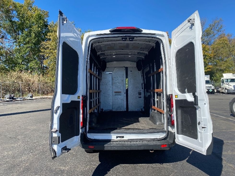 Cargo Van (Panel Van)-Light and Medium Duty Trucks-Ford-2022-Transit 250-Kearny-NJ-105,182\n\t\tmiles-$ 32,750 - Image 8