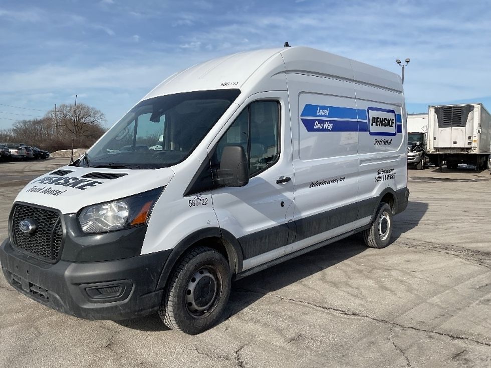 Cargo Van (Panel Van)-Light and Medium Duty Trucks-Ford-2022-Transit 250-Kentwood-MI-104,812\n\t\tmiles-$ 33,750 - Image 3