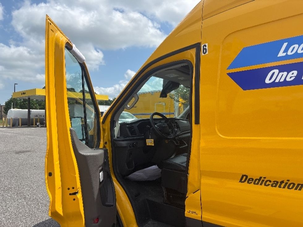 Cargo Van (Panel Van)-Light and Medium Duty Trucks-Ford-2022-Transit 250-Lafayette-LA-55,917\n\t\tmiles-$ 35,250 - Image 16