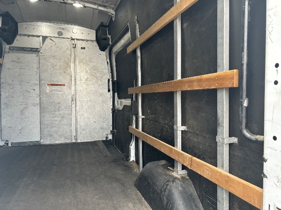 Cargo Van (Panel Van)-Light and Medium Duty Trucks-Ford-2022-Transit 250-Lafayette-LA-65,994\n\t\tmiles-$ 39,250 - Image 10