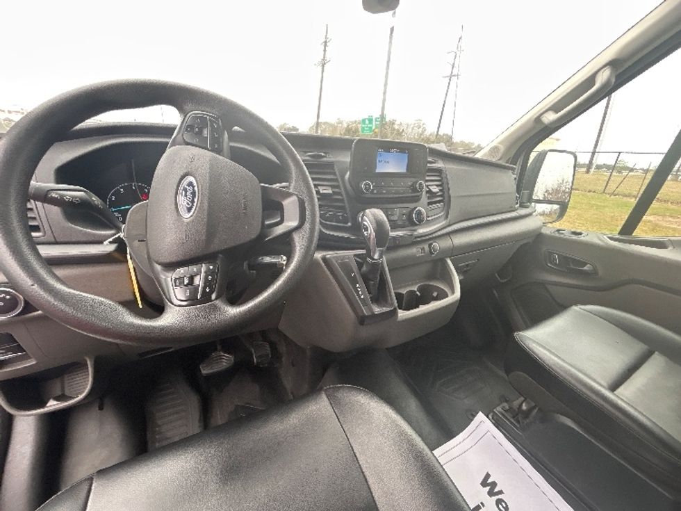 Cargo Van (Panel Van)-Light and Medium Duty Trucks-Ford-2022-Transit 250-Lafayette-LA-65,994\n\t\tmiles-$ 39,250 - Image 15