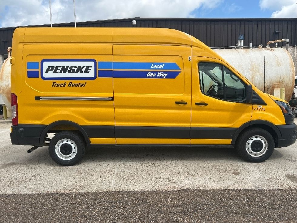 Cargo Van (Panel Van)-Light and Medium Duty Trucks-Ford-2022-Transit 250-Lafayette-LA-71,283\n\t\tmiles-$ 34,500 - Image 12