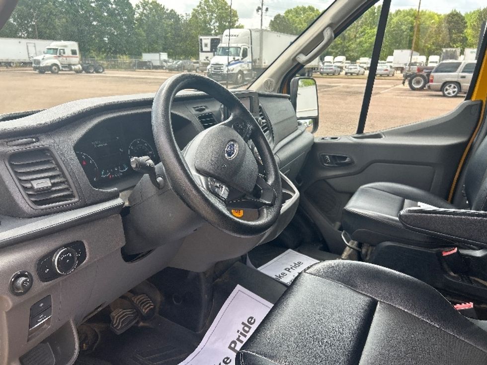 Cargo Van (Panel Van)-Light and Medium Duty Trucks-Ford-2022-Transit 250-Lafayette-LA-71,283\n\t\tmiles-$ 34,500 - Image 14