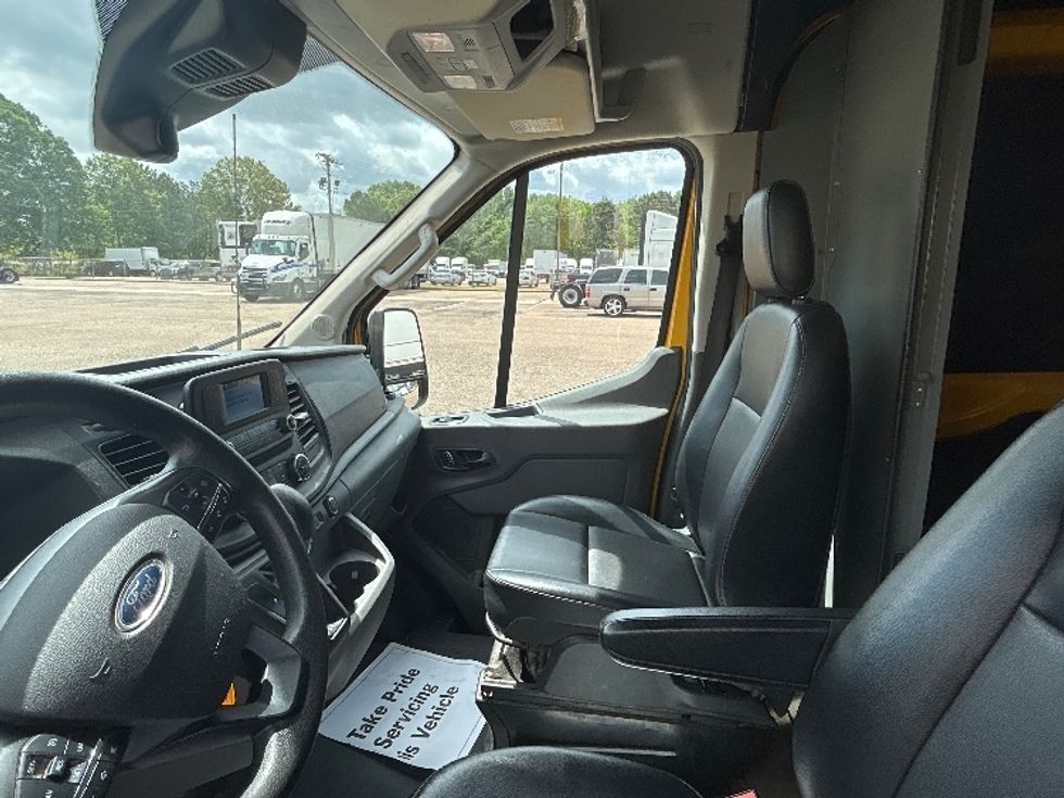 Cargo Van (Panel Van)-Light and Medium Duty Trucks-Ford-2022-Transit 250-Lafayette-LA-71,283\n\t\tmiles-$ 34,500 - Image 16