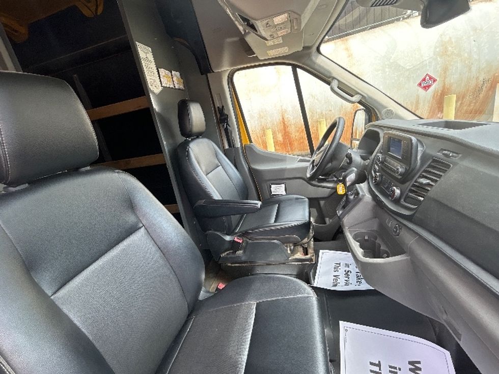 Cargo Van (Panel Van)-Light and Medium Duty Trucks-Ford-2022-Transit 250-Lafayette-LA-71,283\n\t\tmiles-$ 34,500 - Image 19