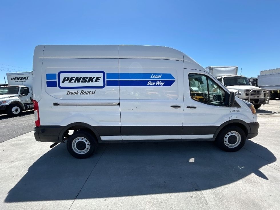 Cargo Van (Panel Van)-Light and Medium Duty Trucks-Ford-2022-Transit 250-Lafayette-LA-87,569\n\t\tmiles-$ 37,000 - Image 13