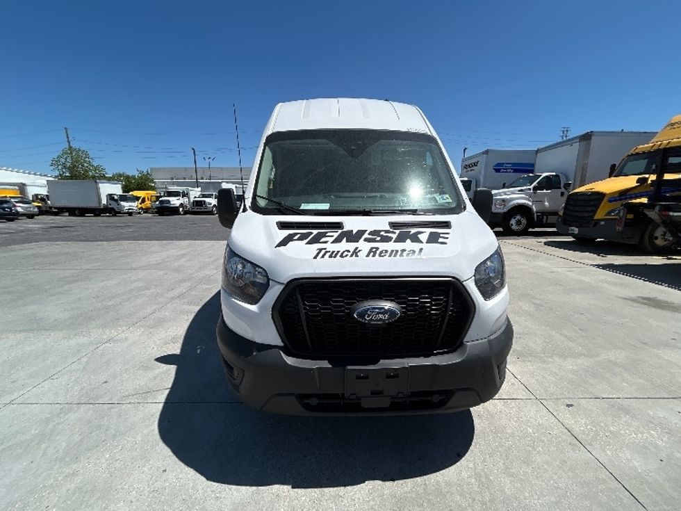Cargo Van (Panel Van)-Light and Medium Duty Trucks-Ford-2022-Transit 250-Lafayette-LA-87,569\n\t\tmiles-$ 37,000 - Image 2