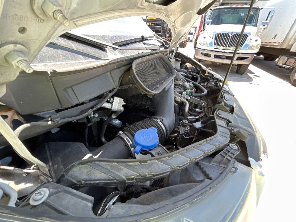 Cargo Van (Panel Van)-Light and Medium Duty Trucks-Ford-2022-Transit 250-Lafayette-LA-87,569\n\t\tmiles-$ 37,000 - Image 21