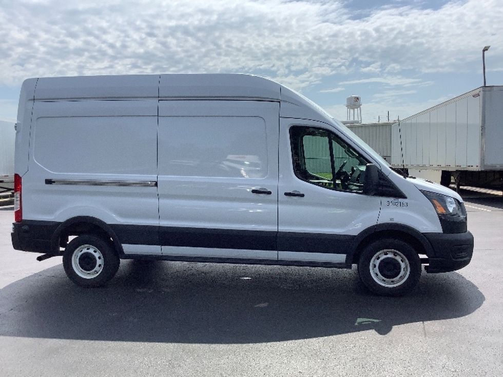 Cargo Van (Panel Van)-Light and Medium Duty Trucks-Ford-2022-Transit 250-Lancaster-PA-105,838\n\t\tmiles-$ 33,750 - Image 15