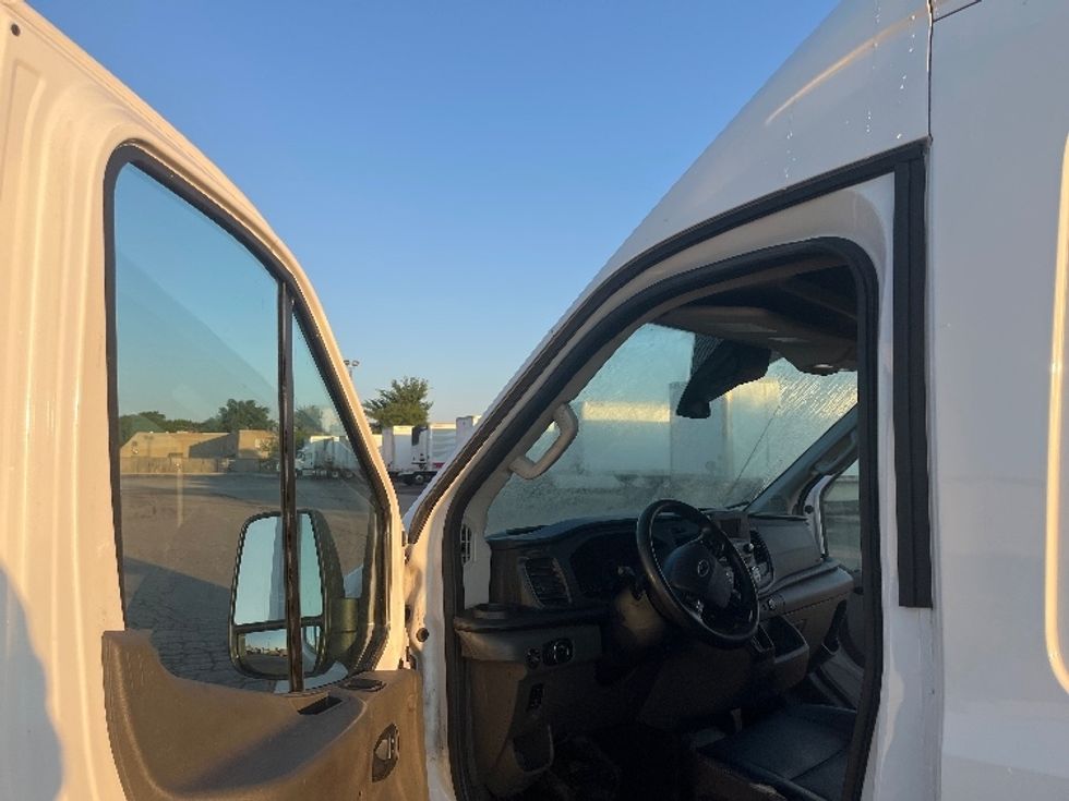 Cargo Van (Panel Van)-Light and Medium Duty Trucks-Ford-2022-Transit 250-Lansing-MI-114,766\n\t\tmiles-$ 32,750 - Image 15