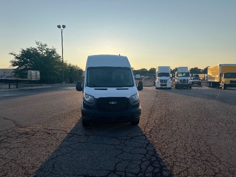 Cargo Van (Panel Van)-Light and Medium Duty Trucks-Ford-2022-Transit 250-Lansing-MI-114,766\n\t\tmiles-$ 32,750 - Image 2