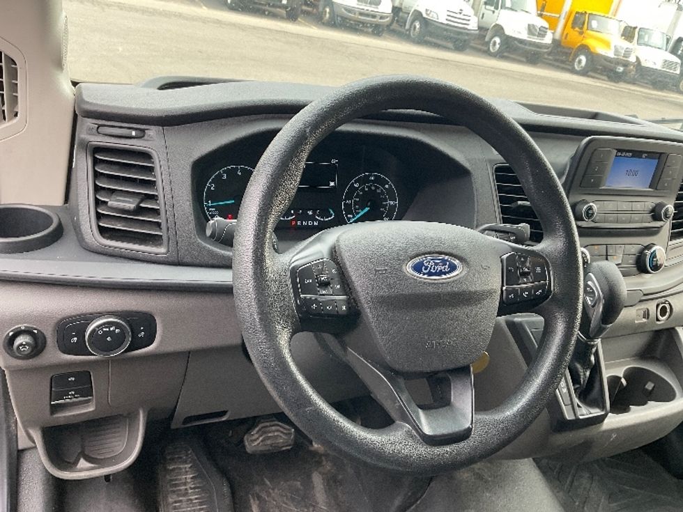 Cargo Van (Panel Van)-Light and Medium Duty Trucks-Ford-2022-Transit 250-Lansing-MI-95,649\n\t\tmiles-$ 36,250 - Image 17