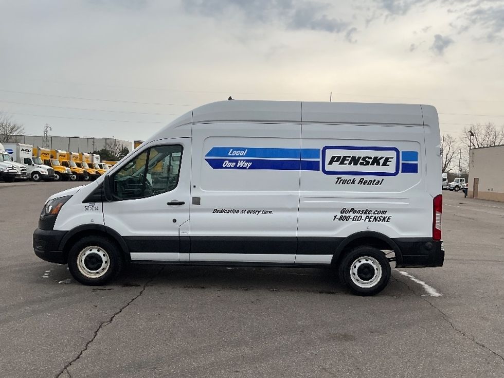 Cargo Van (Panel Van)-Light and Medium Duty Trucks-Ford-2022-Transit 250-Lansing-MI-95,649\n\t\tmiles-$ 36,250 - Image 4