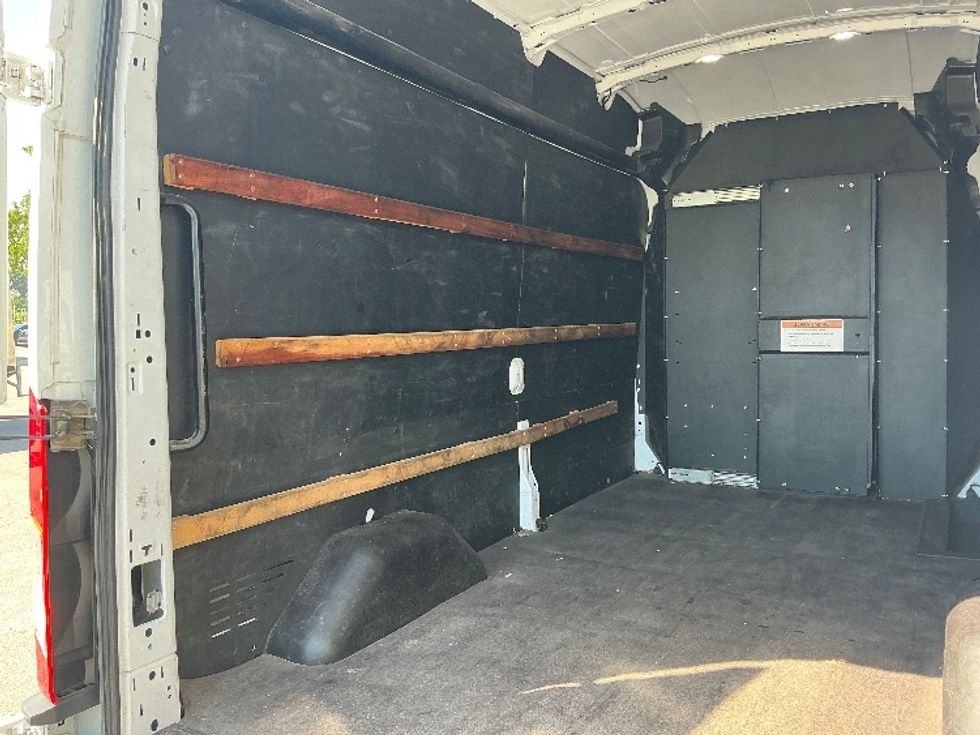 Cargo Van (Panel Van)-Light and Medium Duty Trucks-Ford-2022-Transit 250-Lexington-KY-96,763\n\t\tmiles-$ 33,250 - Image 8