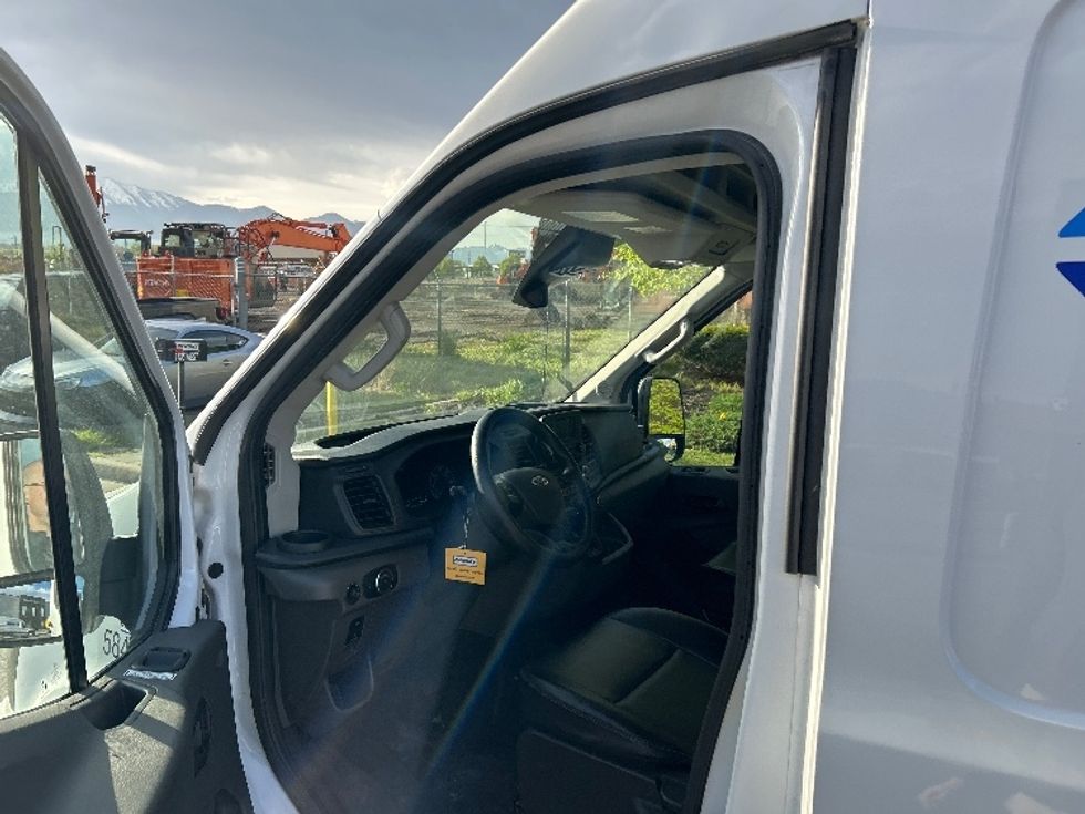 Cargo Van (Panel Van)-Light and Medium Duty Trucks-Ford-2022-Transit 250-Lindon-UT-104,361\n\t\tmiles-$ 35,250 - Image 15