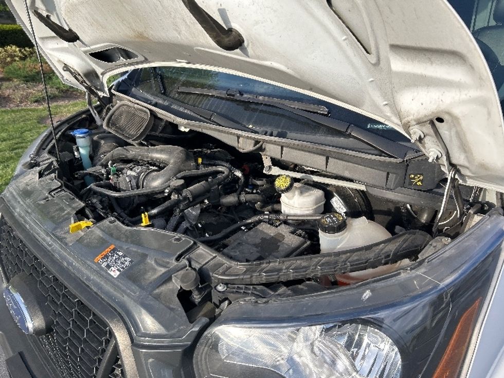 Cargo Van (Panel Van)-Light and Medium Duty Trucks-Ford-2022-Transit 250-Lindon-UT-104,361\n\t\tmiles-$ 35,250 - Image 23