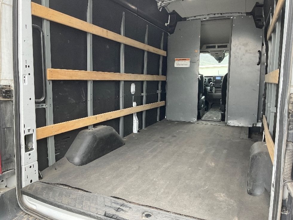 Cargo Van (Panel Van)-Light and Medium Duty Trucks-Ford-2022-Transit 250-Lindon-UT-75,615\n\t\tmiles-$ 39,000 - Image 10
