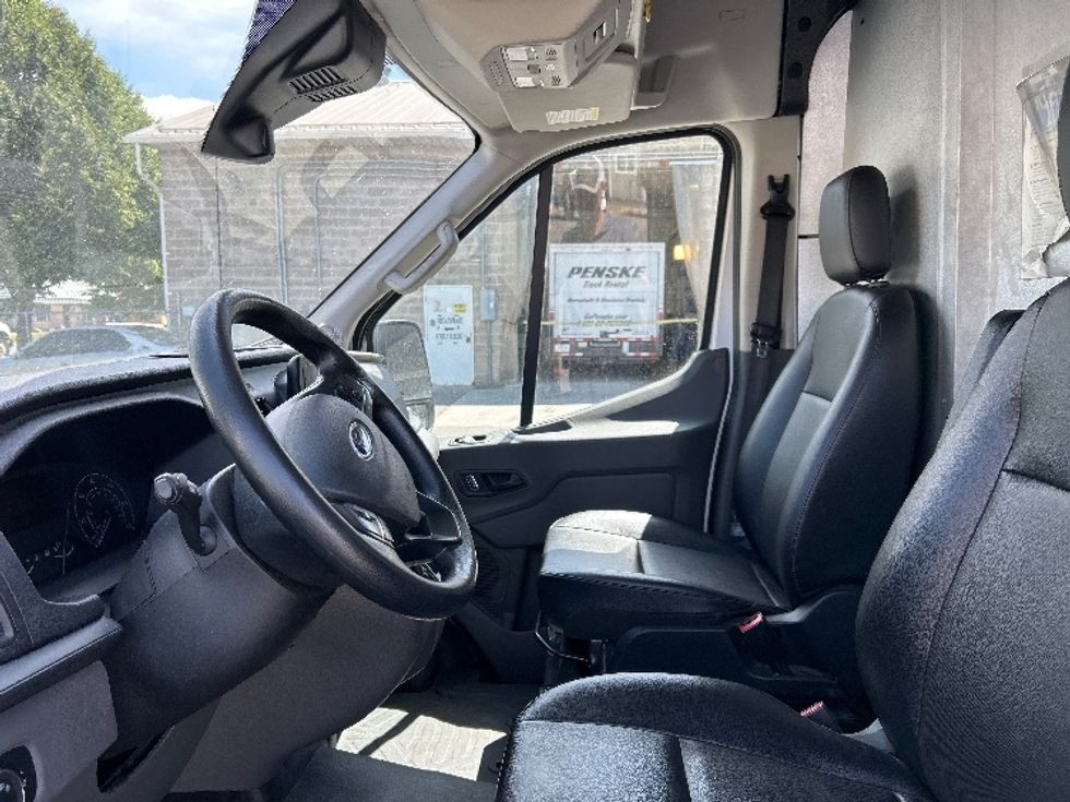 Cargo Van (Panel Van)-Light and Medium Duty Trucks-Ford-2022-Transit 250-Lindon-UT-93,873\n\t\tmiles-$ 38,000 - Image 18