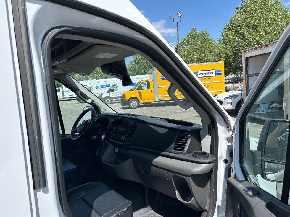 Cargo Van (Panel Van)-Light and Medium Duty Trucks-Ford-2022-Transit 250-Lindon-UT-93,873\n\t\tmiles-$ 38,000 - Image 19