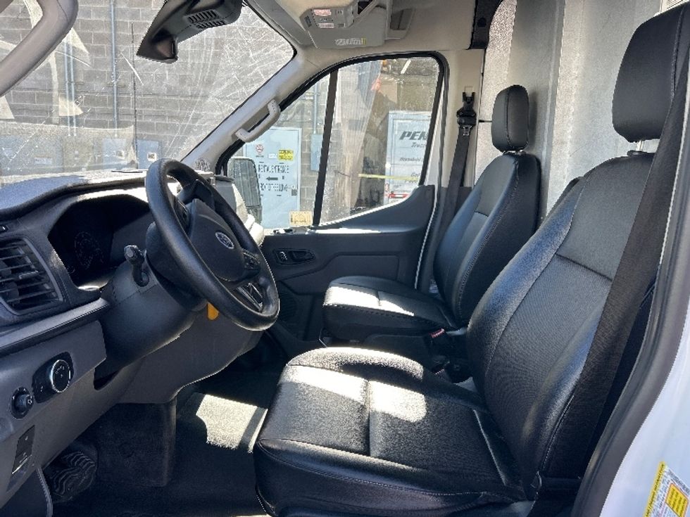 Cargo Van (Panel Van)-Light and Medium Duty Trucks-Ford-2022-Transit 250-Lindon-UT-98,575\n\t\tmiles-$ 36,000 - Image 18