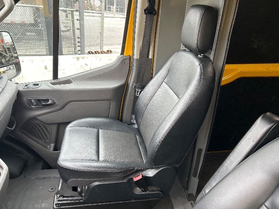 Cargo Van (Panel Van)-Light and Medium Duty Trucks-Ford-2022-Transit 250-Los Angeles-CA-75,484\n\t\tmiles-$ 34,250 - Image 15