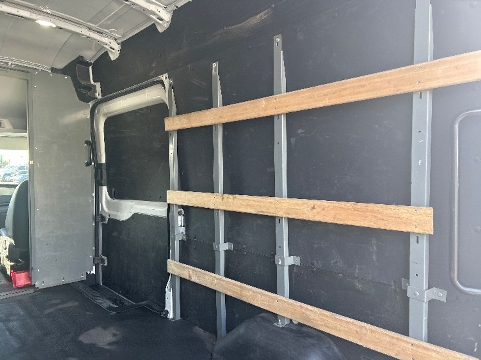 Cargo Van (Panel Van)-Light and Medium Duty Trucks-Ford-2022-Transit 250-Louisville-KY-104,730\n\t\tmiles-$ 33,250 - Image 12
