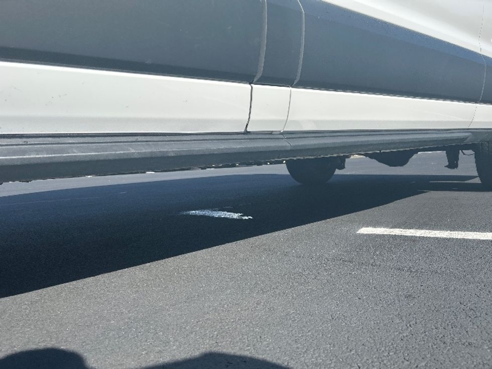 Cargo Van (Panel Van)-Light and Medium Duty Trucks-Ford-2022-Transit 250-Louisville-KY-104,730\n\t\tmiles-$ 33,250 - Image 5