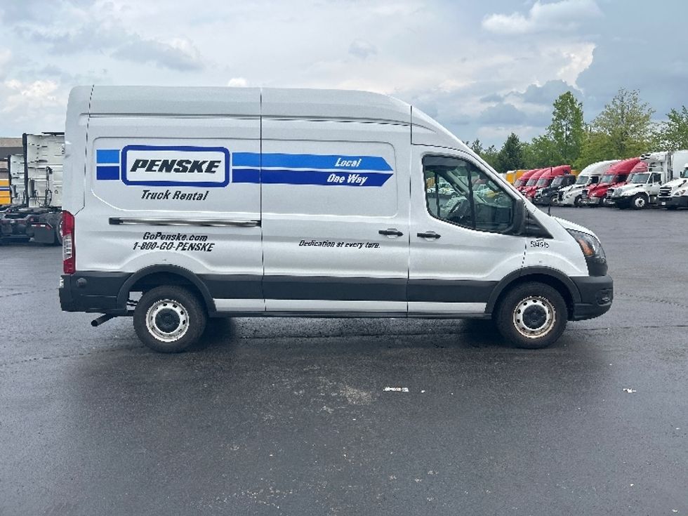 Cargo Van (Panel Van)-Light and Medium Duty Trucks-Ford-2022-Transit 250-Louisville-KY-79,980\n\t\tmiles-$ 37,000 - Image 15