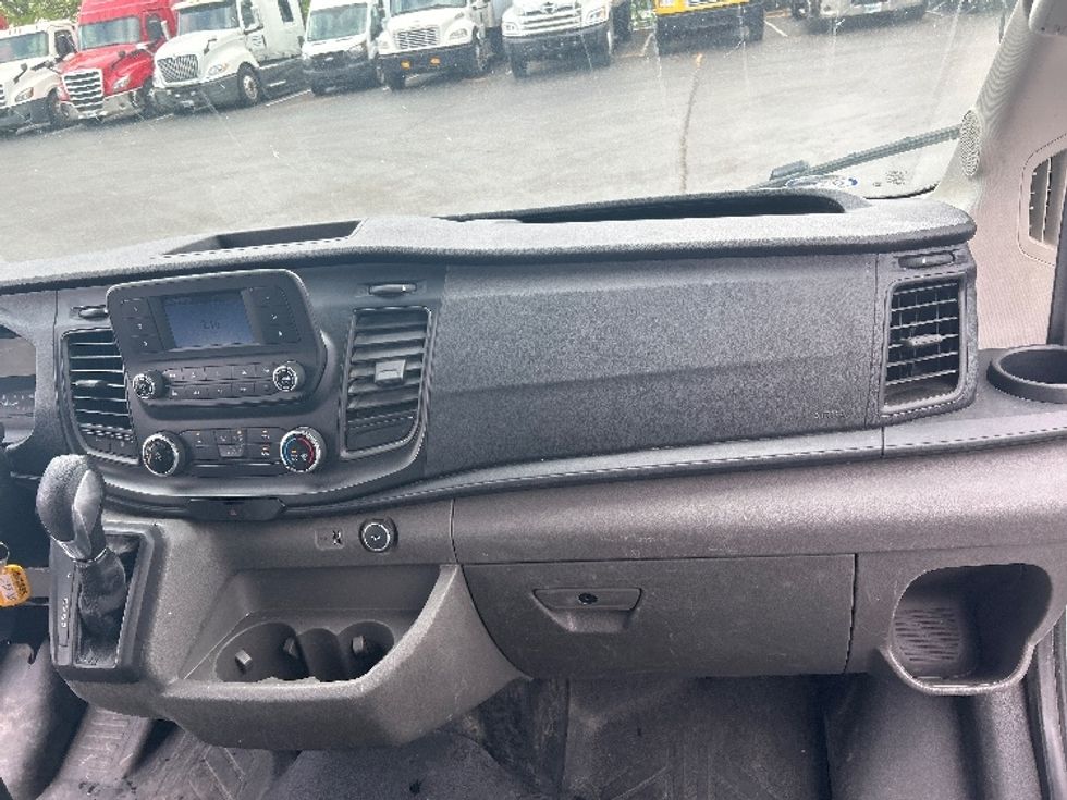 Cargo Van (Panel Van)-Light and Medium Duty Trucks-Ford-2022-Transit 250-Louisville-KY-79,980\n\t\tmiles-$ 37,000 - Image 21