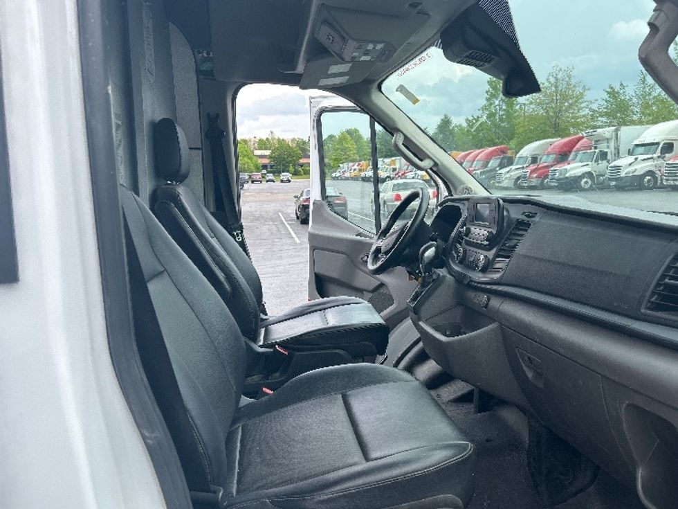 Cargo Van (Panel Van)-Light and Medium Duty Trucks-Ford-2022-Transit 250-Louisville-KY-79,980\n\t\tmiles-$ 37,000 - Image 22
