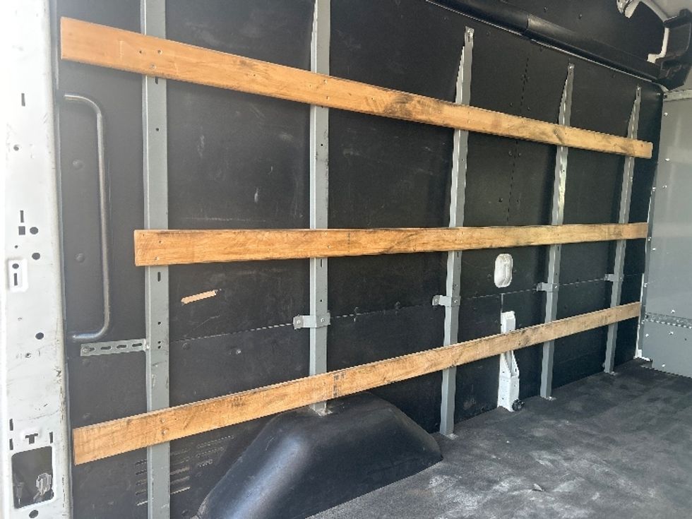 Cargo Van (Panel Van)-Light and Medium Duty Trucks-Ford-2022-Transit 250-Louisville-KY-89,827\n\t\tmiles-$ 34,500 - Image 10