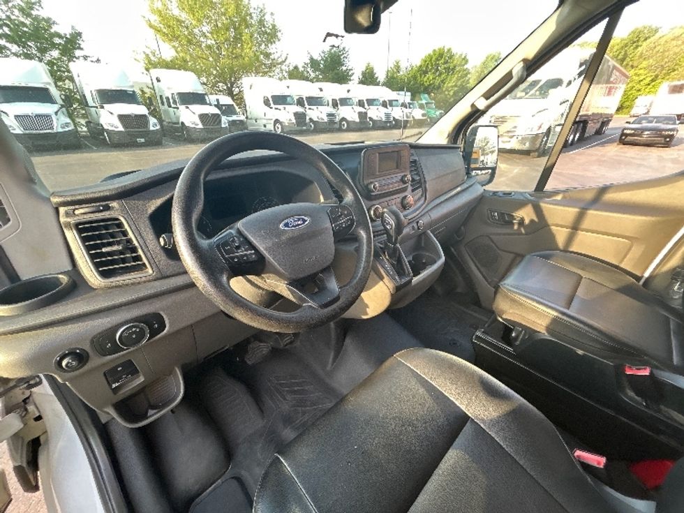 Cargo Van (Panel Van)-Light and Medium Duty Trucks-Ford-2022-Transit 250-Louisville-KY-89,827\n\t\tmiles-$ 34,500 - Image 15