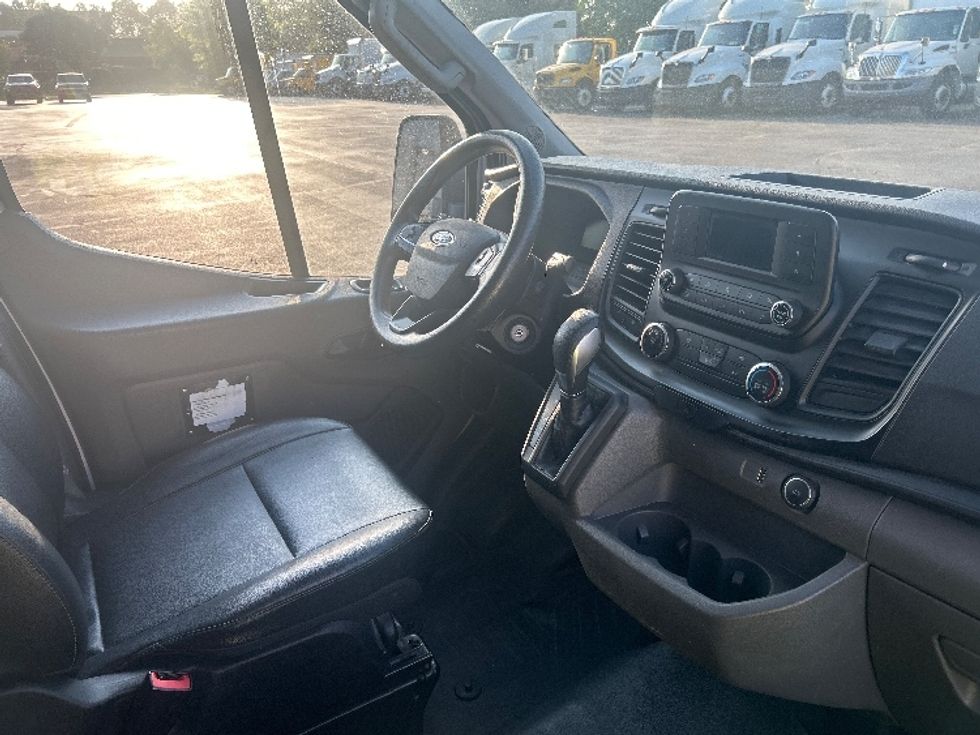 Cargo Van (Panel Van)-Light and Medium Duty Trucks-Ford-2022-Transit 250-Louisville-KY-89,827\n\t\tmiles-$ 34,500 - Image 20