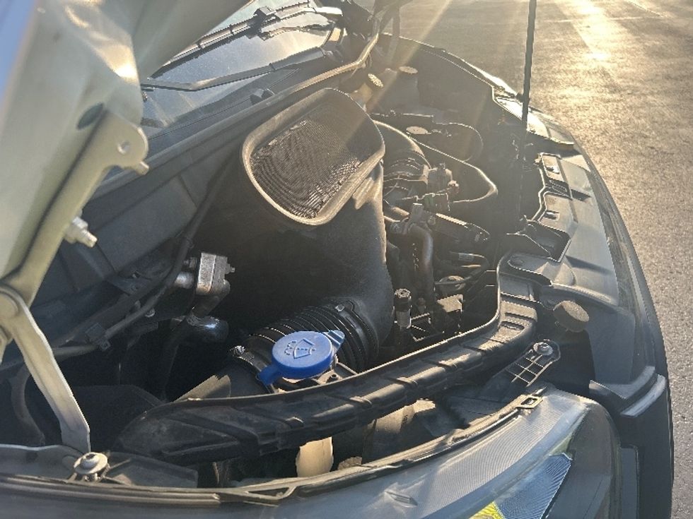 Cargo Van (Panel Van)-Light and Medium Duty Trucks-Ford-2022-Transit 250-Louisville-KY-89,827\n\t\tmiles-$ 34,500 - Image 21