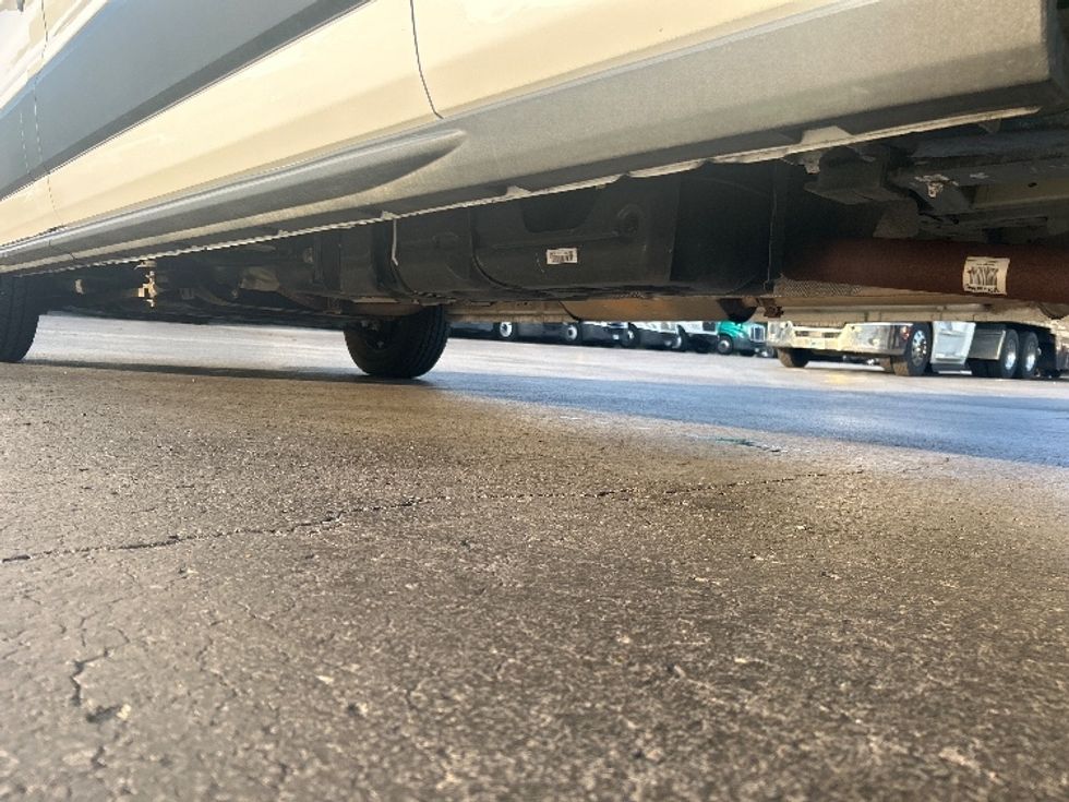Cargo Van (Panel Van)-Light and Medium Duty Trucks-Ford-2022-Transit 250-Louisville-KY-89,827\n\t\tmiles-$ 34,500 - Image 5