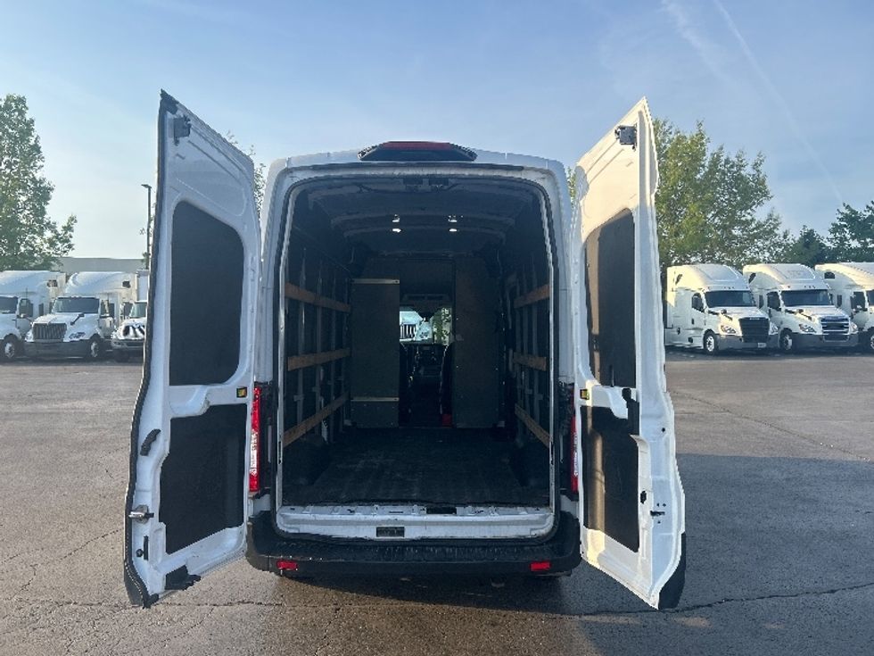 Cargo Van (Panel Van)-Light and Medium Duty Trucks-Ford-2022-Transit 250-Louisville-KY-89,827\n\t\tmiles-$ 34,500 - Image 8