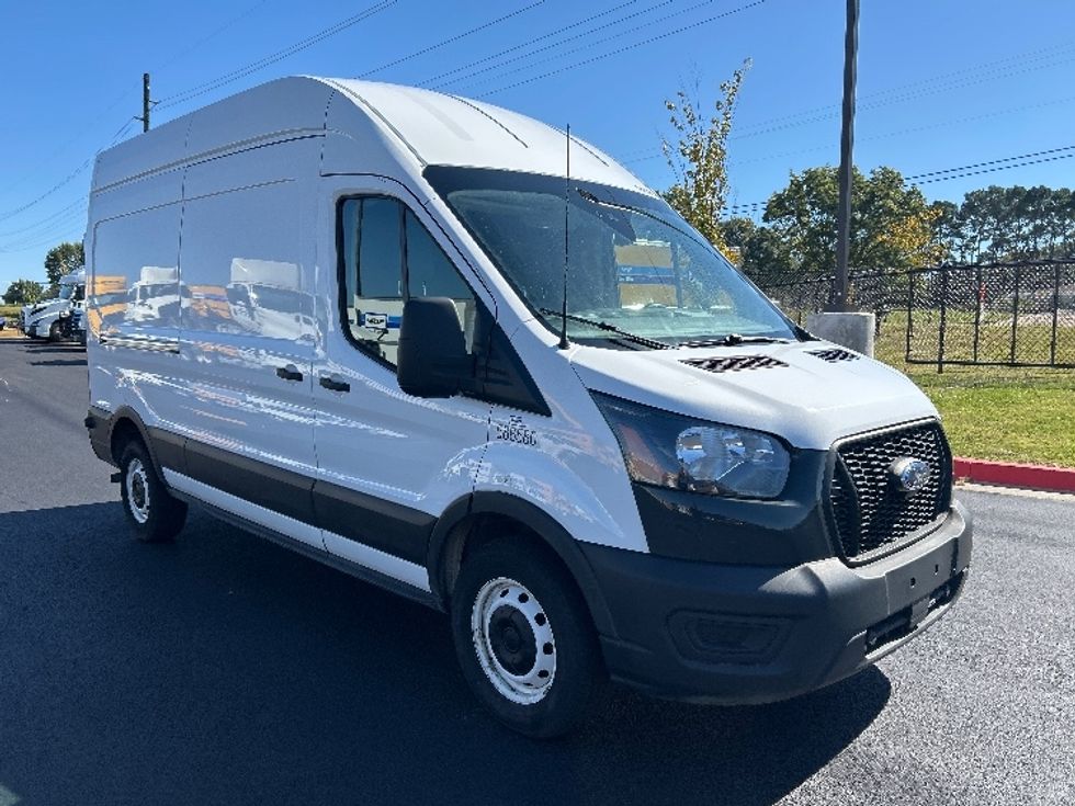 Cargo Van (Panel Van)-Light and Medium Duty Trucks-Ford-2022-Transit 250-Lowell-AR-104,671\n\t\tmiles-$ 33,250 - Image 1