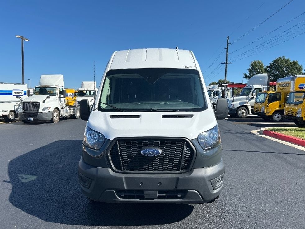 Cargo Van (Panel Van)-Light and Medium Duty Trucks-Ford-2022-Transit 250-Lowell-AR-104,671\n\t\tmiles-$ 33,250 - Image 2