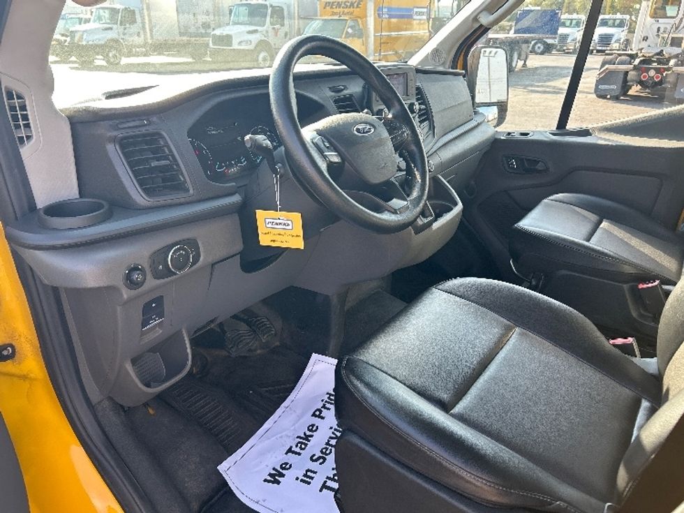 Cargo Van (Panel Van)-Light and Medium Duty Trucks-Ford-2022-Transit 250-Lowell-AR-112,494\n\t\tmiles-$ 28,750 - Image 15