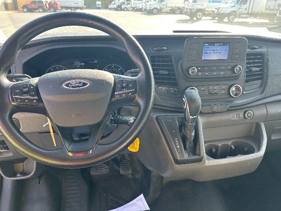 Cargo Van (Panel Van)-Light and Medium Duty Trucks-Ford-2022-Transit 250-Lowell-AR-112,494\n\t\tmiles-$ 28,750 - Image 17