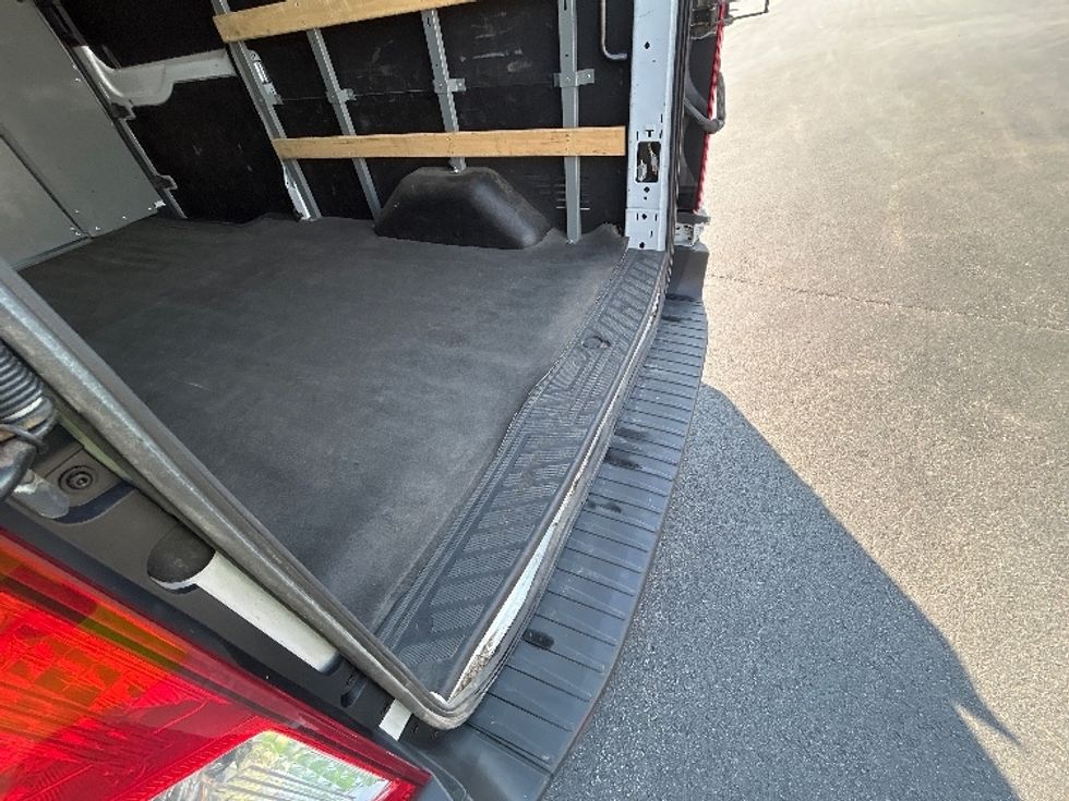 Cargo Van (Panel Van)-Light and Medium Duty Trucks-Ford-2022-Transit 250-Lowell-AR-122,093\n\t\tmiles-$ 31,500 - Image 10