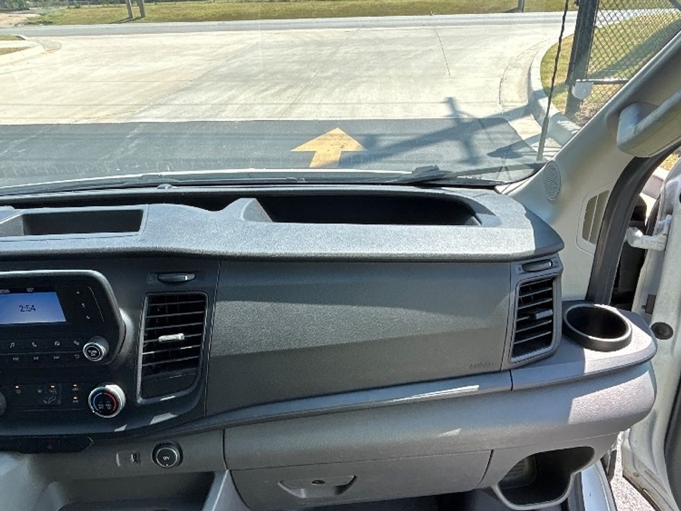 Cargo Van (Panel Van)-Light and Medium Duty Trucks-Ford-2022-Transit 250-Lowell-AR-122,093\n\t\tmiles-$ 31,500 - Image 21