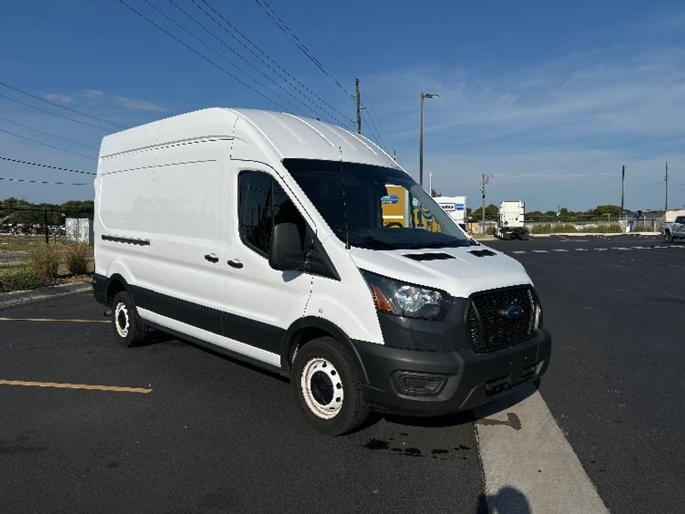 Cargo Van (Panel Van)-Light and Medium Duty Trucks-Ford-2022-Transit 250-Lowell-AR-136,462\n\t\tmiles-$ 29,500 - Image 1